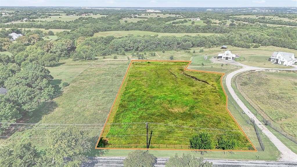 2 Acres of Residential Land for Sale in Howe, Texas