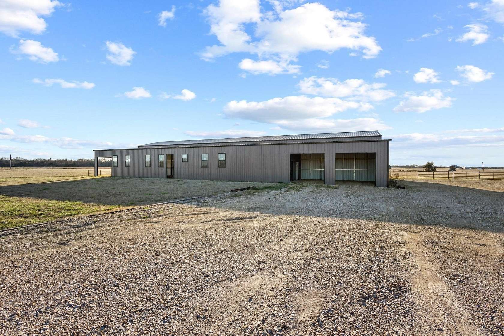 14.5 Acres of Land for Sale in Paris, Texas