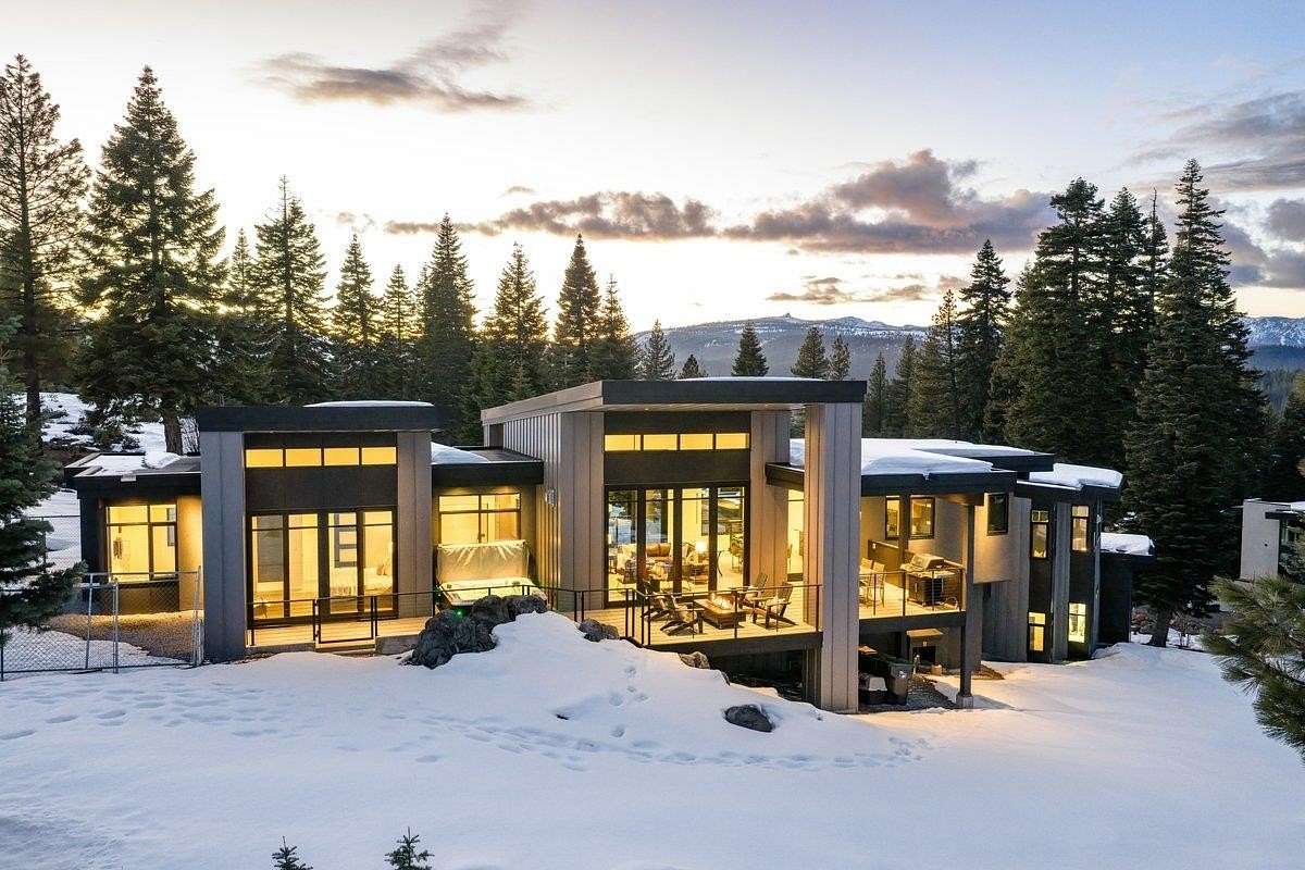 4.55 Acres of Land with Home for Sale in Truckee, California
