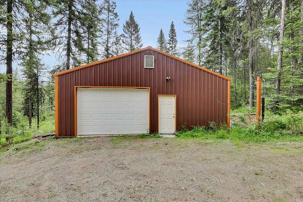 5.2 Acres of Agricultural Land for Sale in Newport, Washington