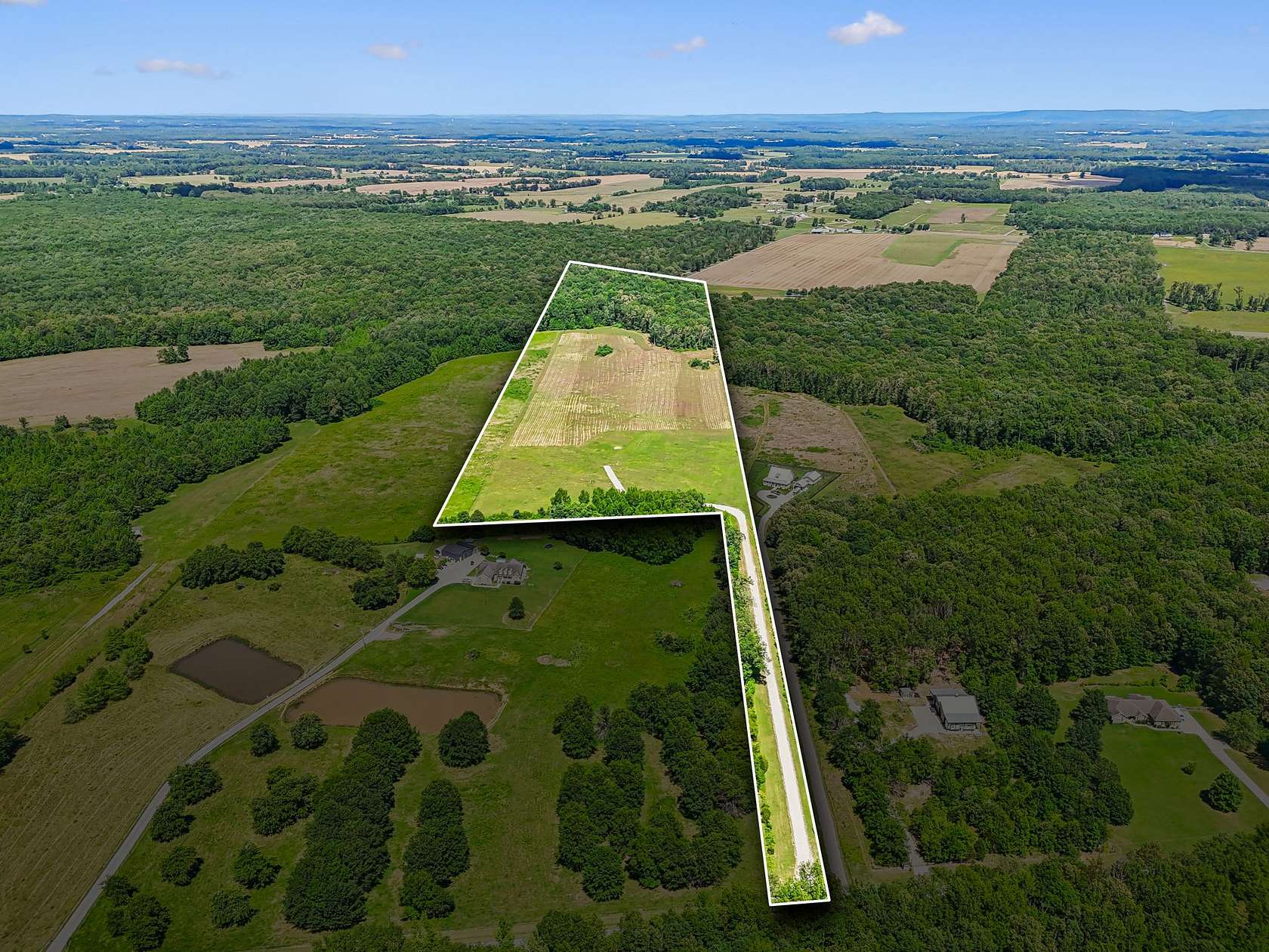25.5 Acres of Land for Sale in Manchester, Tennessee