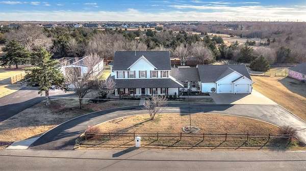 2 Acres of Land with Home for Sale in Piedmont, Oklahoma