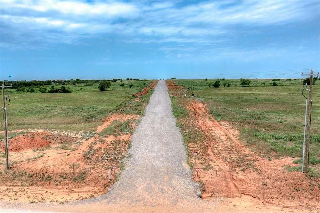 10 Acres of Residential Land for Sale in Piedmont, Oklahoma