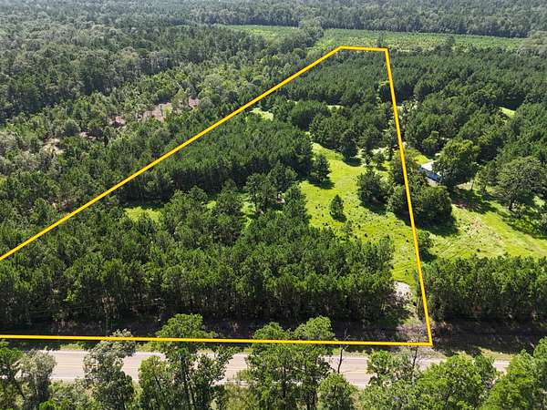 6.64 Acres of Land for Sale in Camden, Texas