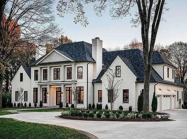 1.56 Acres of Land with Home for Sale in Nashville, Tennessee