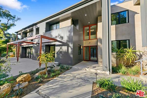 8 Acres of Land with Home for Sale in Malibu, California