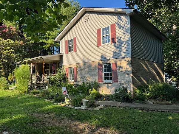 7 Acres of Land with Home for Sale in Burkesville, Kentucky