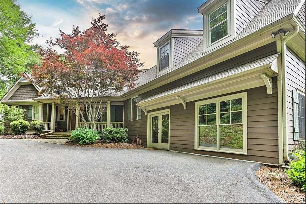 2.5 Acres of Land with Home for Sale in Big Canoe, Georgia