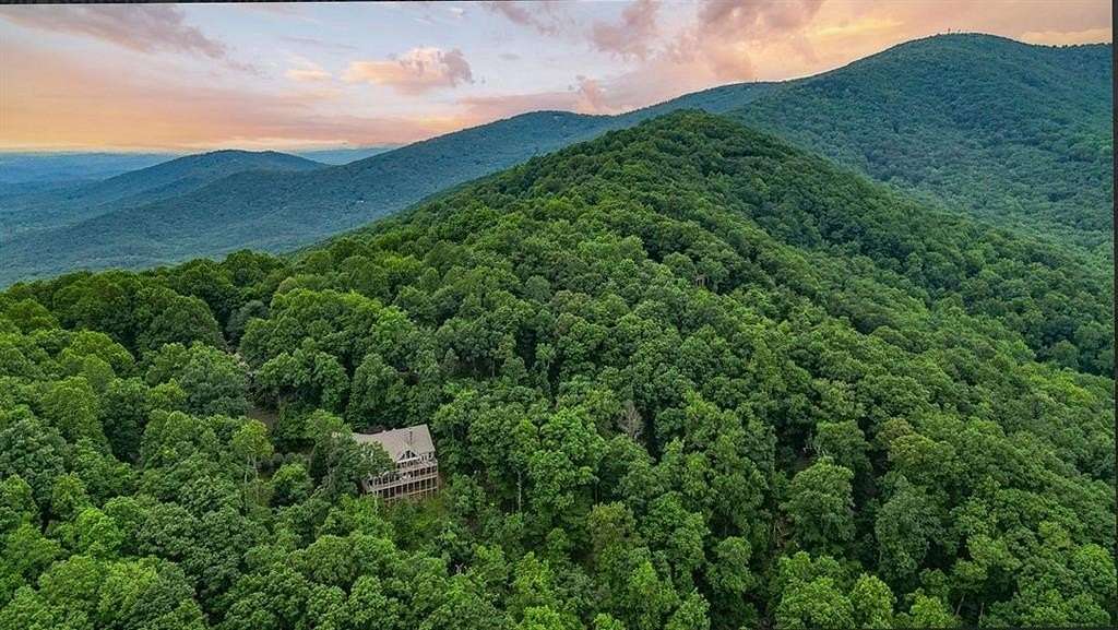2.5 Acres of Land with Home for Sale in Big Canoe, Georgia