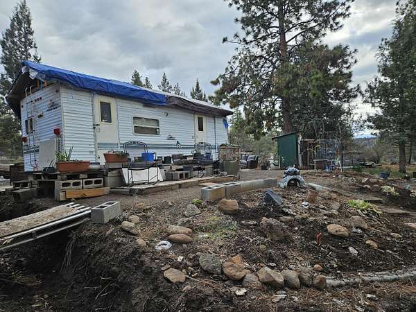 2 Acres of Land for Sale in Bonanza, Oregon