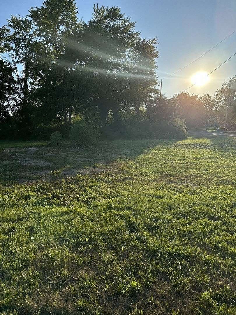 0.34 Acres of Commercial Land for Sale in Mackinaw, Illinois