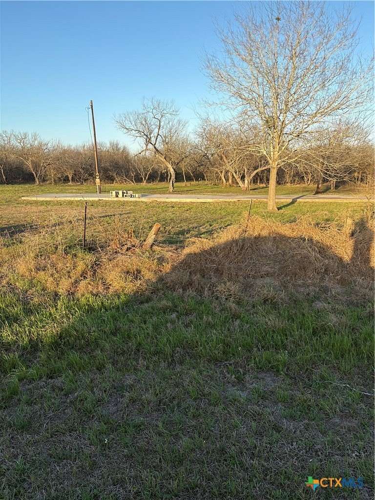 5 Acres of Land for Sale in Victoria, Texas