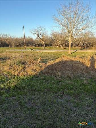 5 Acres of Land for Sale in Victoria, Texas