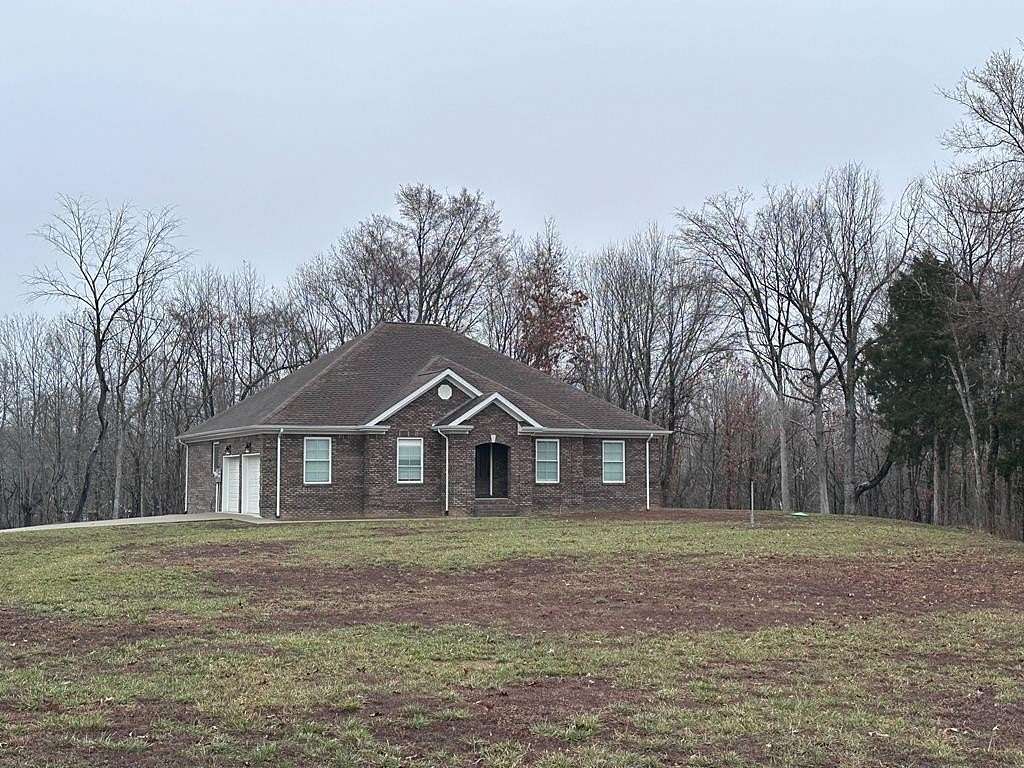 13.3 Acres of Improved Mixed-Use Land for Sale in Madisonville, Kentucky