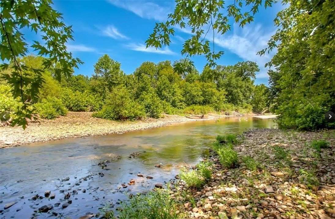 224 Acres of Land with Home for Sale in Elkins, Arkansas