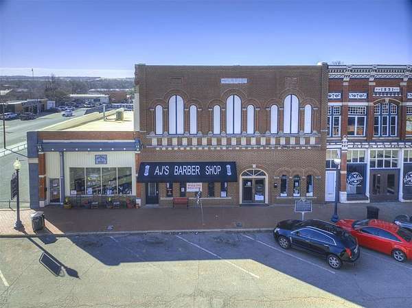 2 Acres of Improved Mixed-Use Land for Sale in Guthrie, Oklahoma