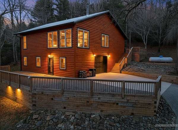 15.3 Acres of Land with Home for Sale in Blairsville, Georgia