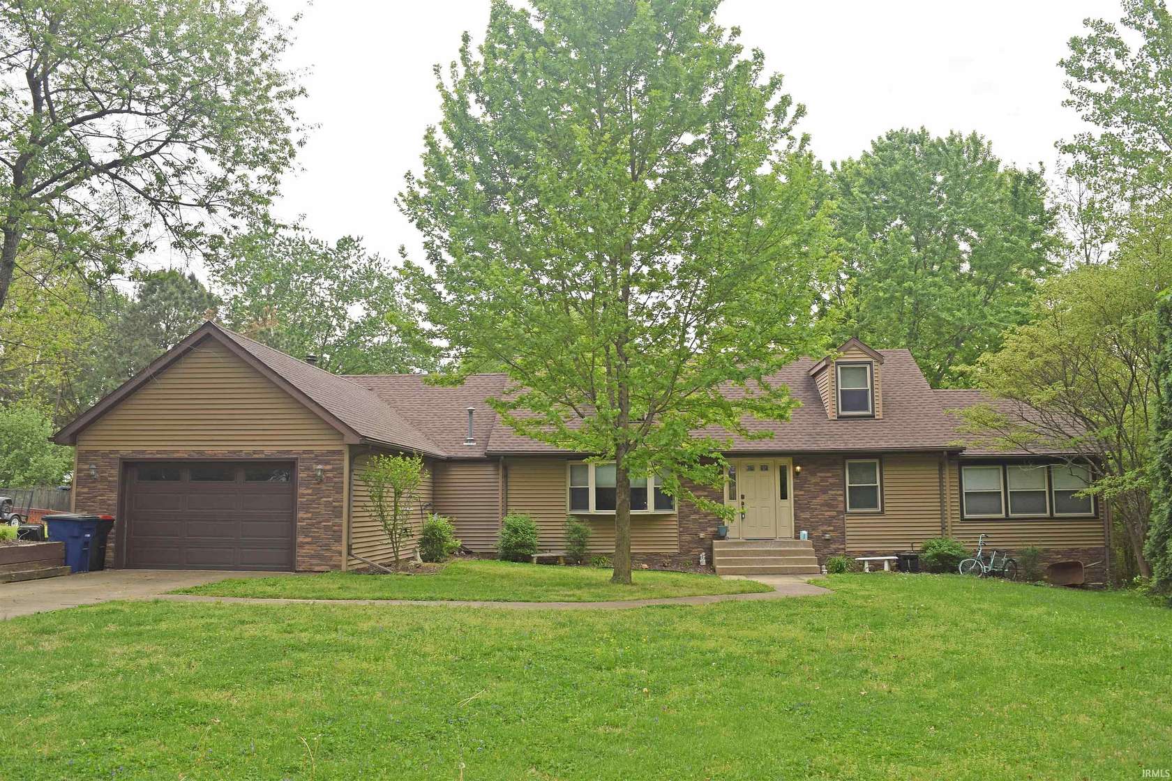 1.56 Acres of Land with Home for Sale in Evansville, Indiana