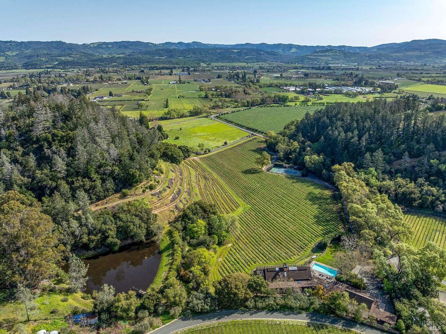 15.4 Acres of Land with Home for Sale in St. Helena, California