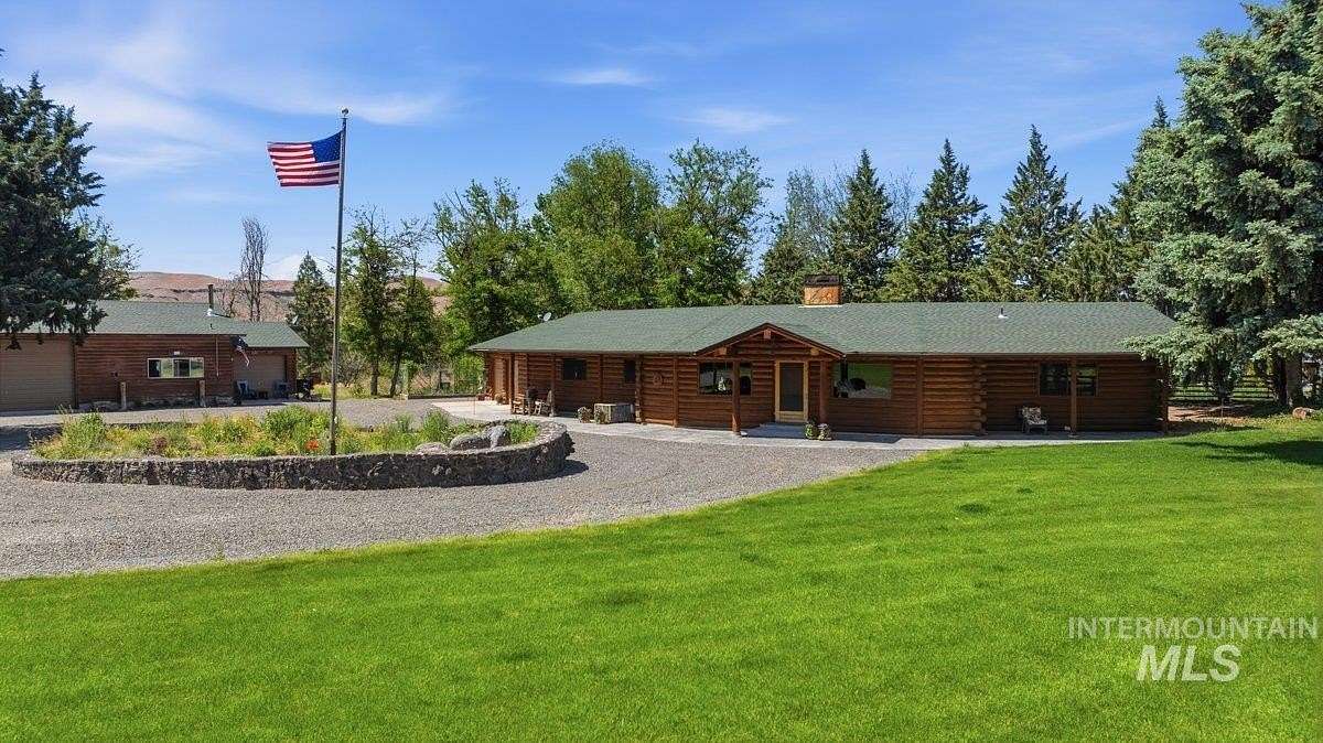 2 Acres of Land with Home for Sale in Hagerman, Idaho