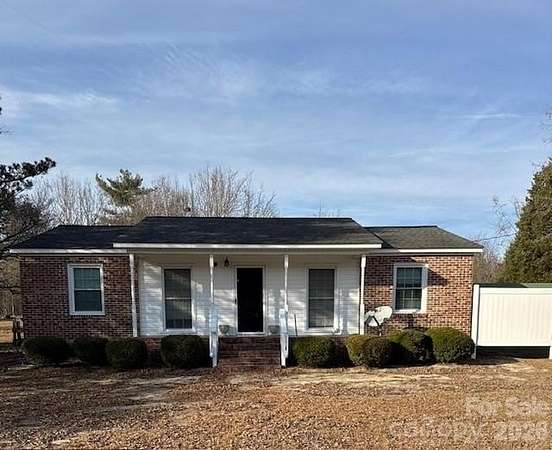 2 Acres of Land with Home for Sale in Kershaw, South Carolina