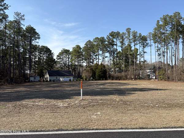 0.92 Acres of Residential Land for Sale in Laurinburg, North Carolina