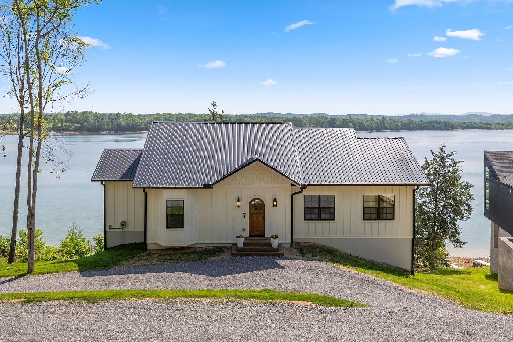 3.23 Acres of Land with Home for Sale in Dandridge, Tennessee