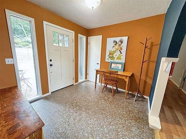 3.3 Acres of Land with Home for Sale in Hulbert, Oklahoma