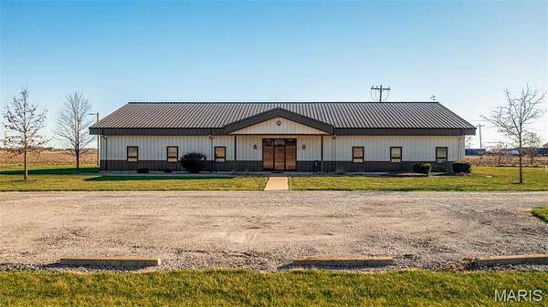 12.8 Acres of Improved Commercial Land for Sale in Staunton, Illinois