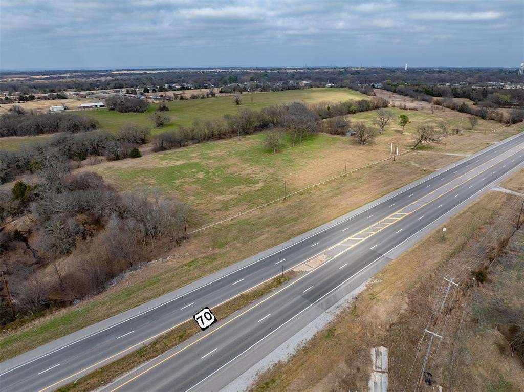 7.6 Acres of Commercial Land for Sale in Lone Grove, Oklahoma