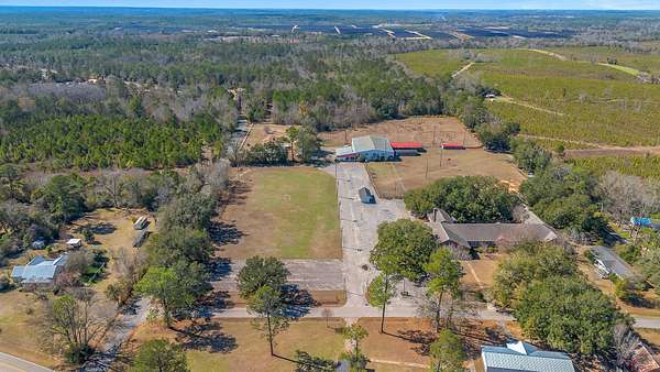 16.8 Acres of Mixed-Use Land for Sale in Quincy, Florida