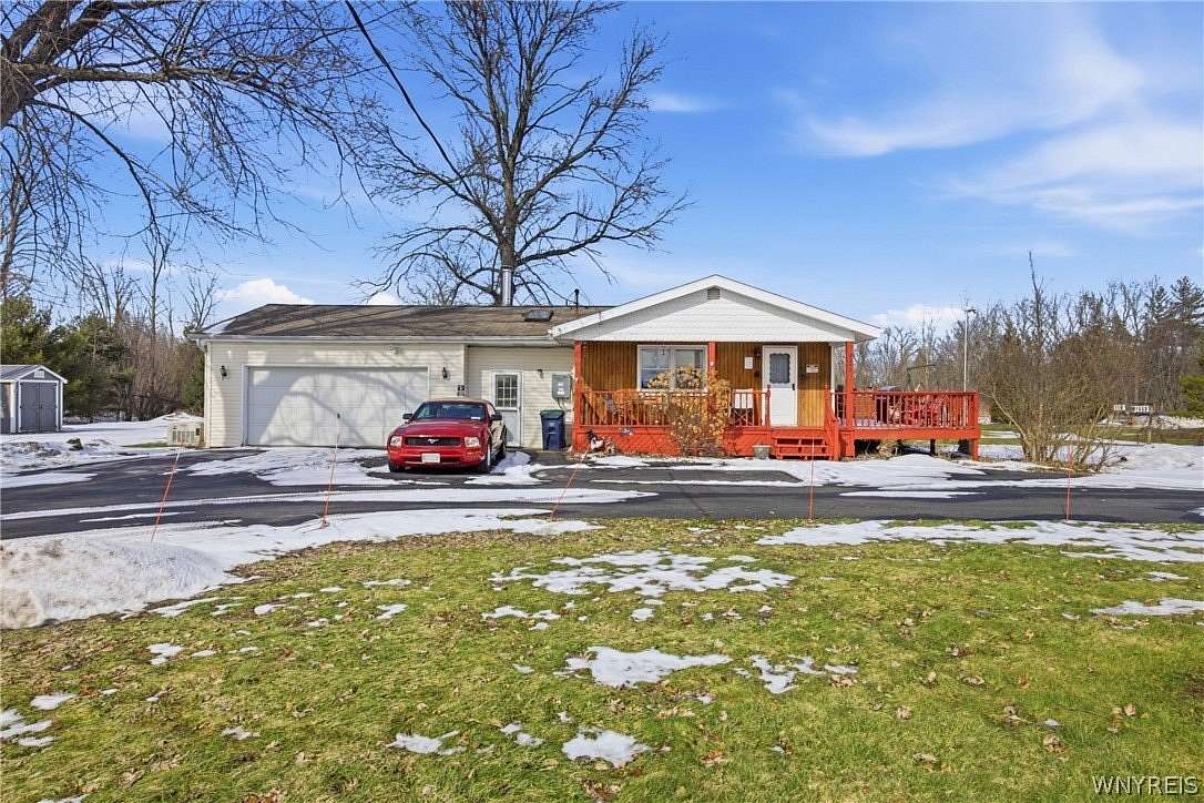 10 Acres of Land with Home for Sale in Ransomville, New York