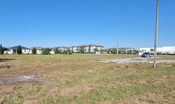 4.67 Acres of Commercial Land for Sale in Bradenton, Florida
