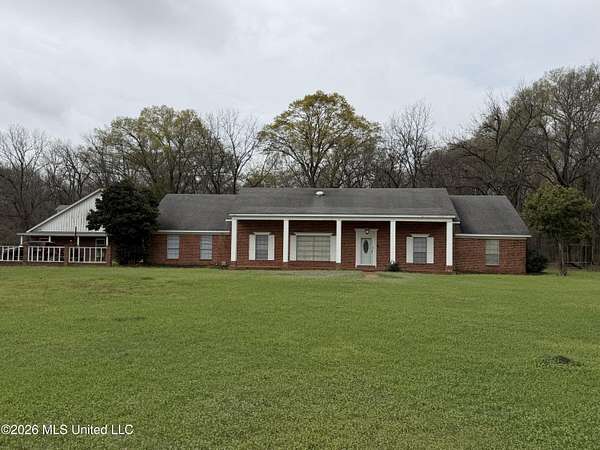 3.1 Acres of Land with Home for Sale in Greenville, Mississippi