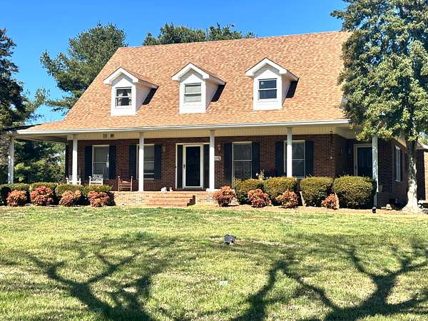 21.2 Acres of Land with Home for Sale in Manchester, Tennessee