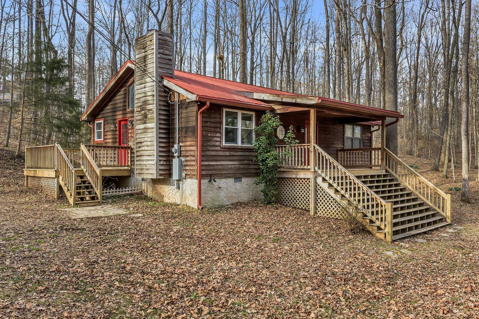 1.6 Acres of Land with Home for Sale in Kingston Springs, Tennessee