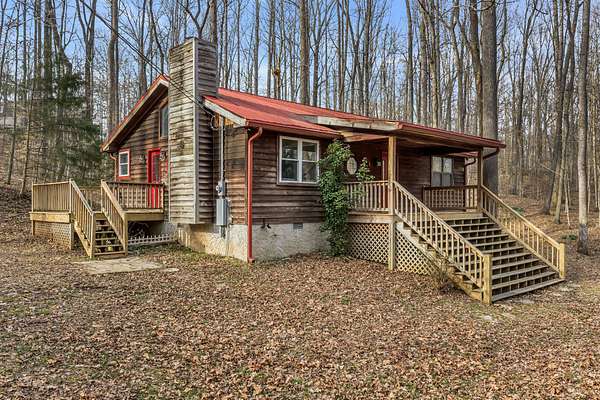 1.6 Acres of Land with Home for Sale in Kingston Springs, Tennessee