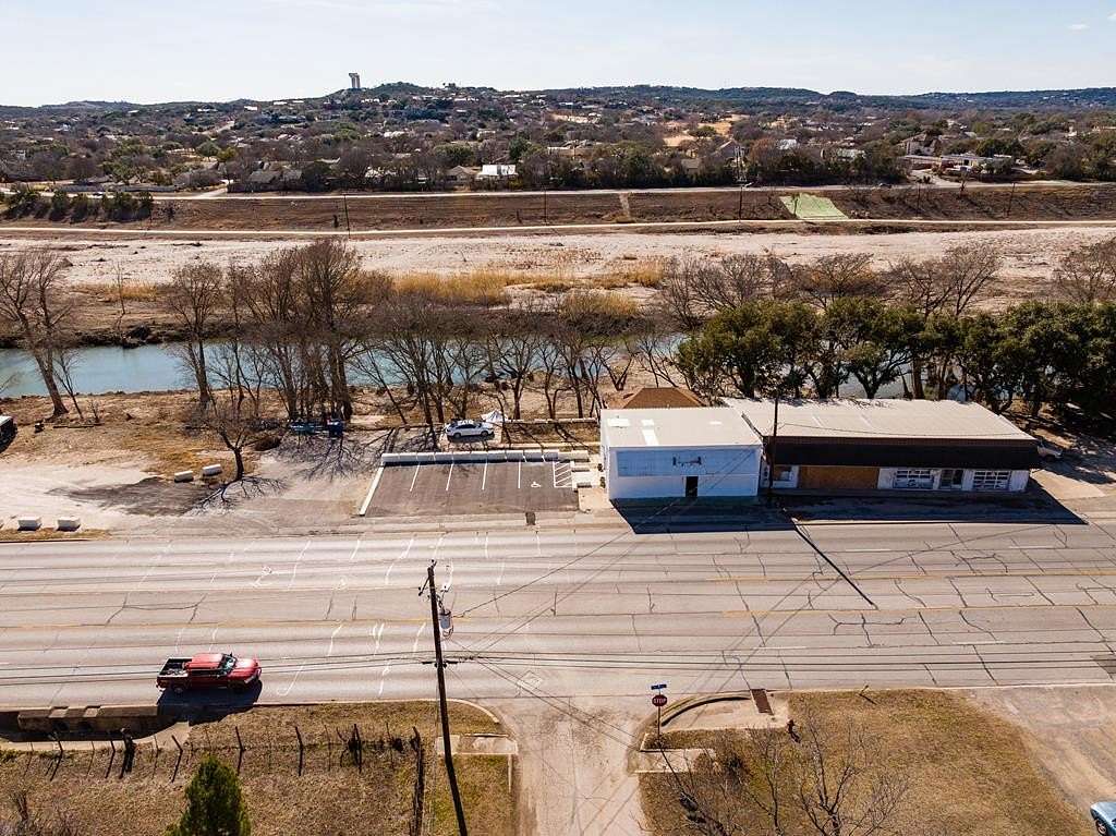 2.84 Acres of Improved Mixed-Use Land for Sale in Kerrville, Texas