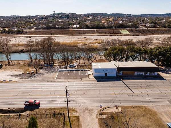 2.84 Acres of Improved Mixed-Use Land for Sale in Kerrville, Texas