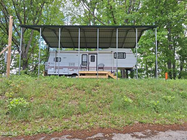 9.5 Acres of Land for Sale in Mooresburg, Tennessee