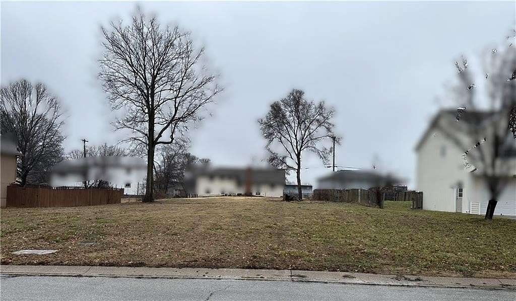 0.25 Acres of Residential Land for Sale in Lansing, Kansas