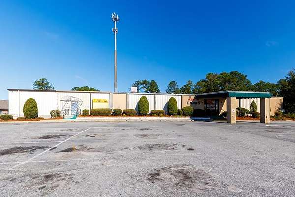 2.13 Acres of Improved Commercial Land for Sale in Valdosta, Georgia