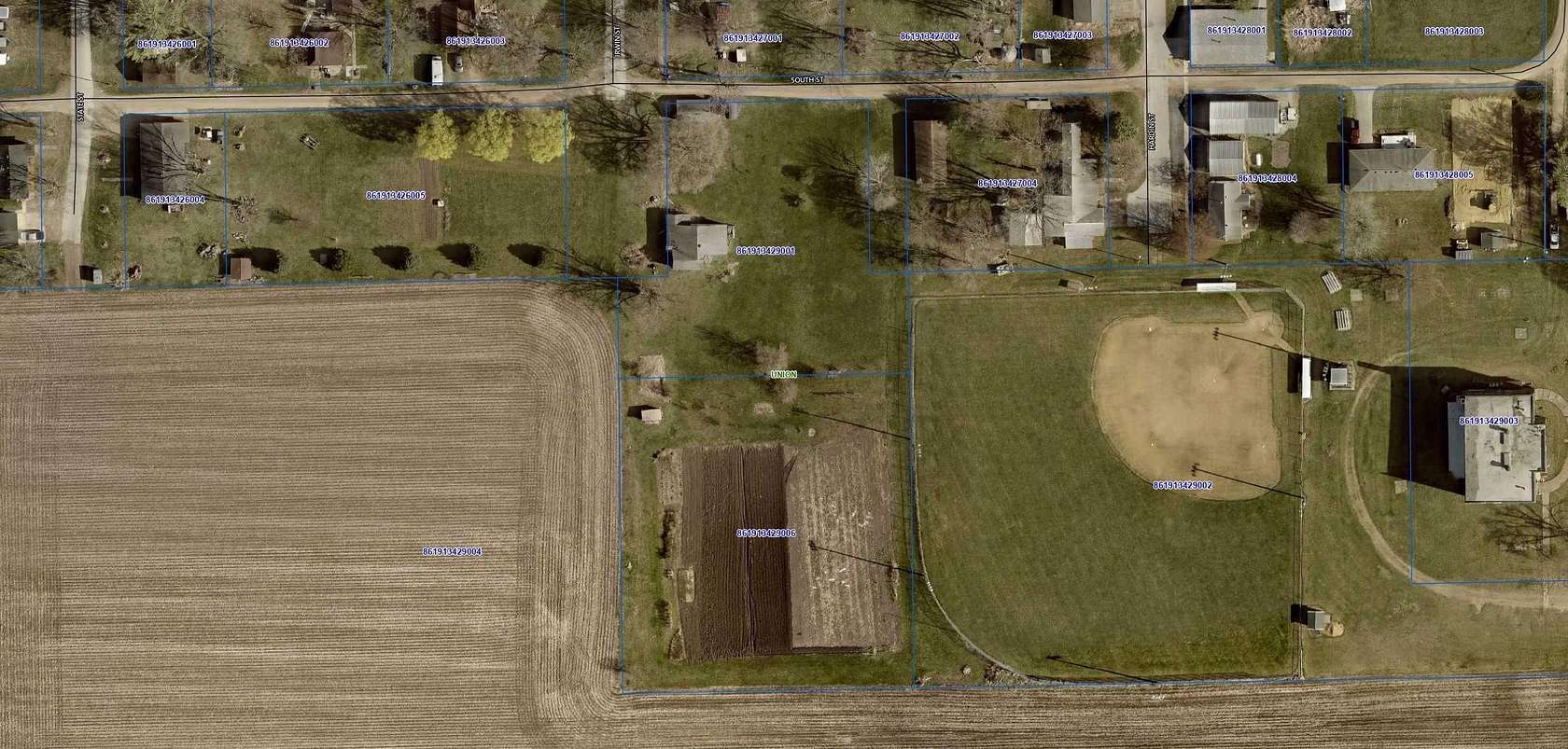 2.33 Acres of Residential Land for Sale in Whitten, Iowa
