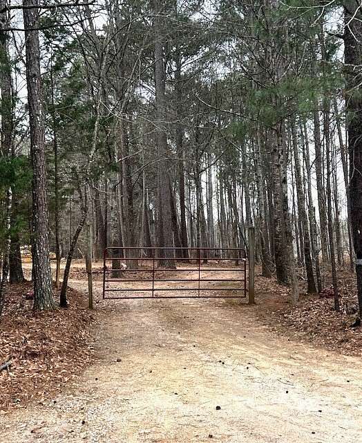 5 Acres of Land with Home for Sale in Watkinsville, Georgia
