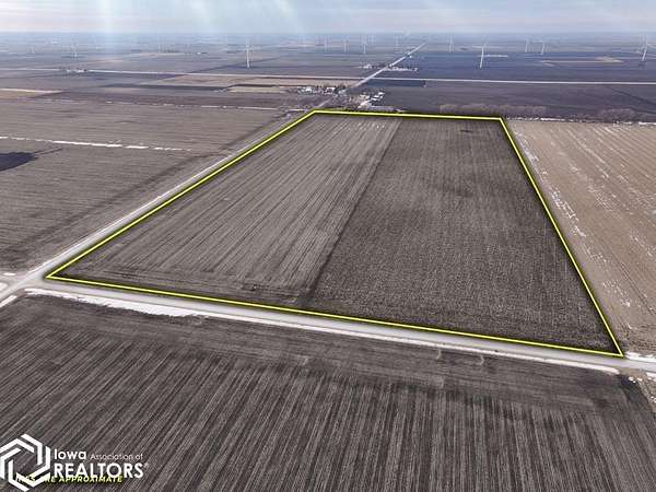 76.7 Acres of Agricultural Land for Sale in Fort Dodge, Iowa