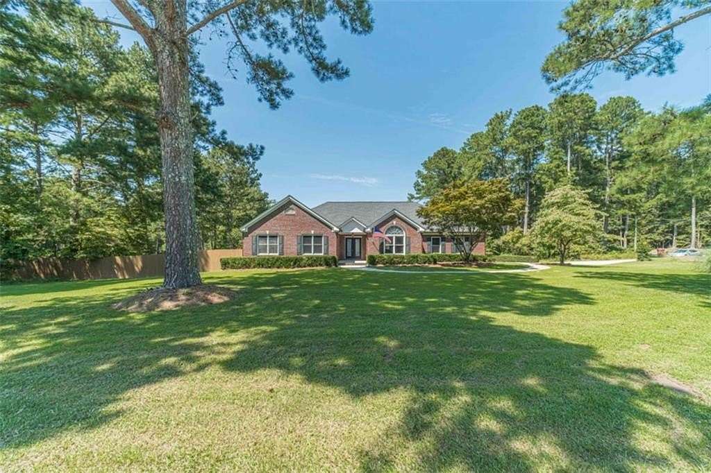 1.8 Acres of Land with Home for Sale in Dacula, Georgia