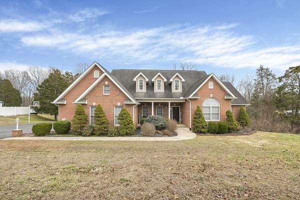 1.7 Acres of Land with Home for Sale in Waverly, Ohio