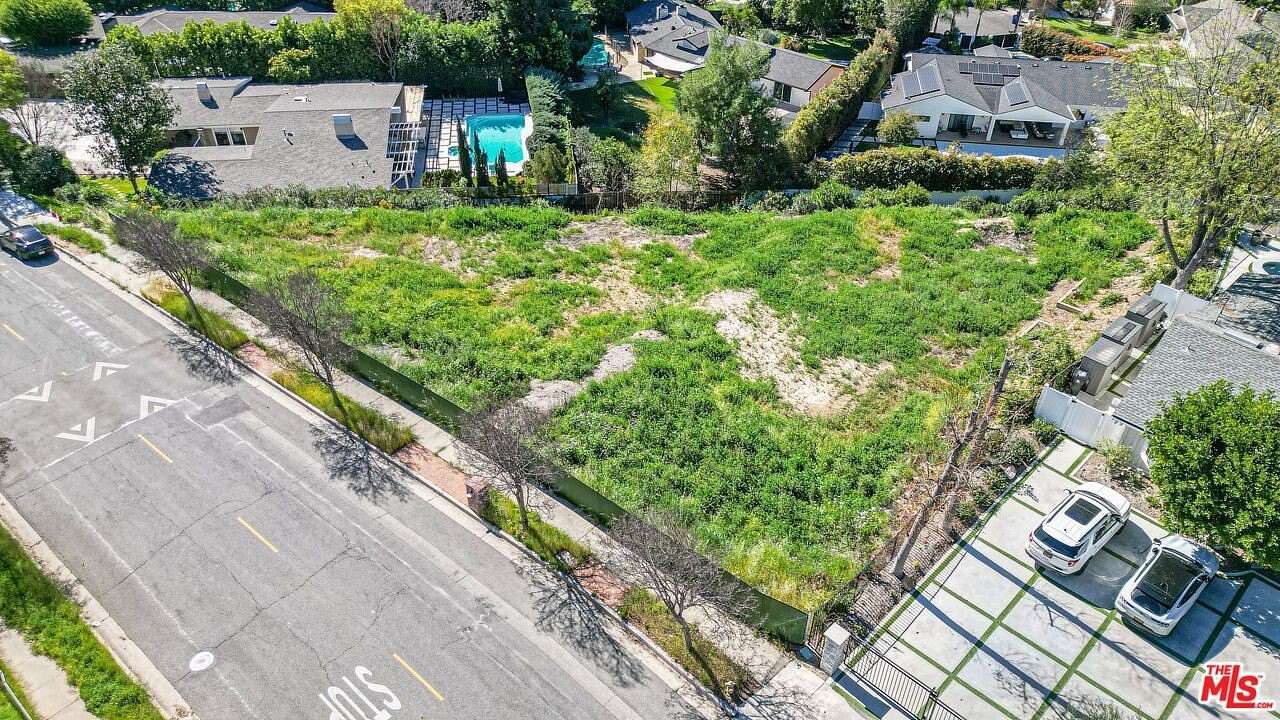 0.58 Acres of Land for Sale in Woodland Hills, California