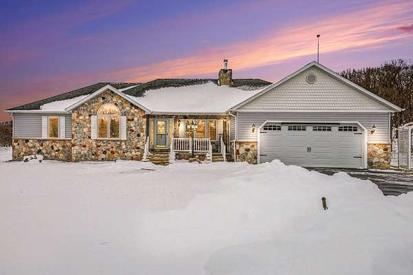 40.1 Acres of Agricultural Land with Home for Sale in Edwardsburg, Michigan