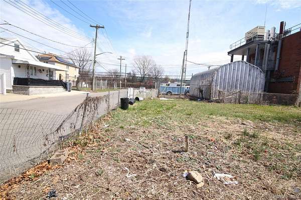 0.11 Acres of Land for Sale in Howard Beach, New York
